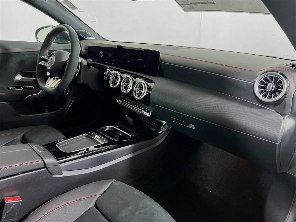 New 2025 Mercedes-Benz CLA 45 AMG 4MATIC image 31