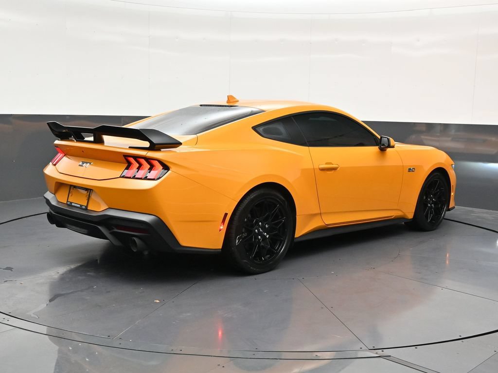 Used 2026 Ford Mustang GT Premium RWD image 5
