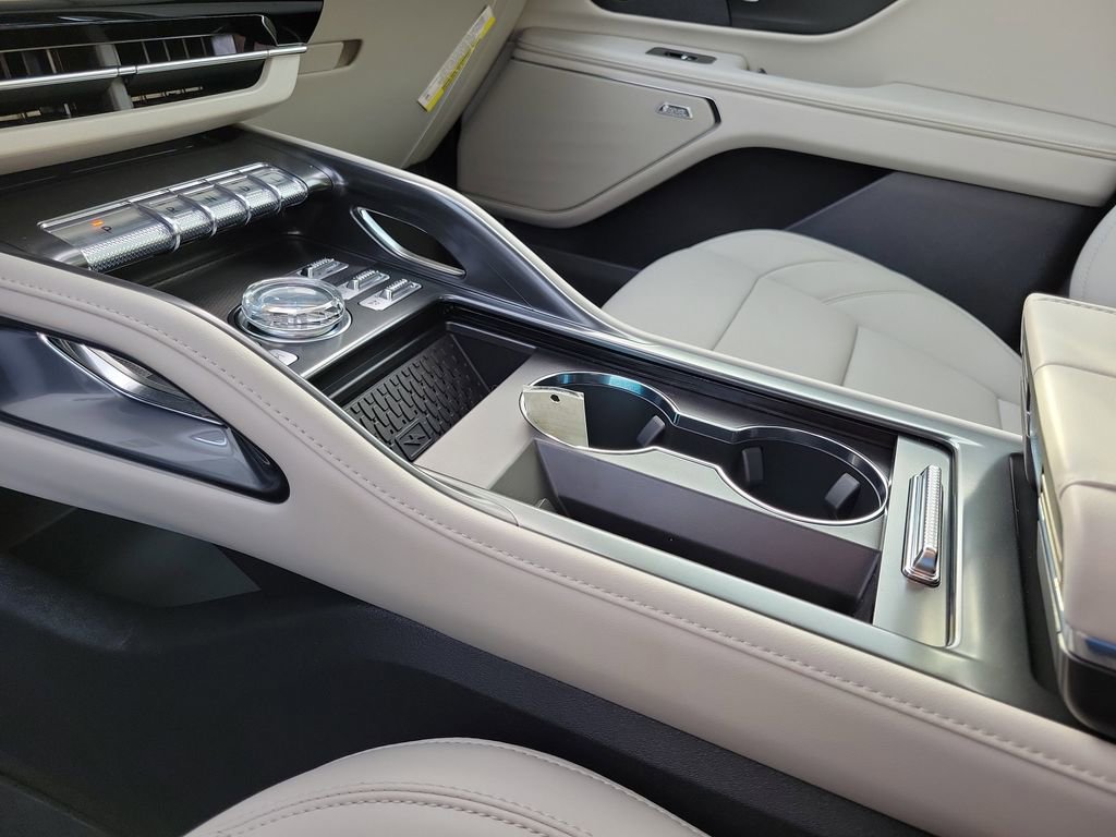 New 2026 Lincoln Nautilus Premier w/ Equipment Group 102A AWD/4WD image 29