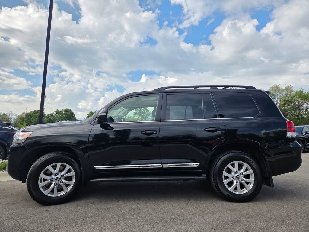 Used 2017 Toyota Land Cruiser AWD/4WD image 22
