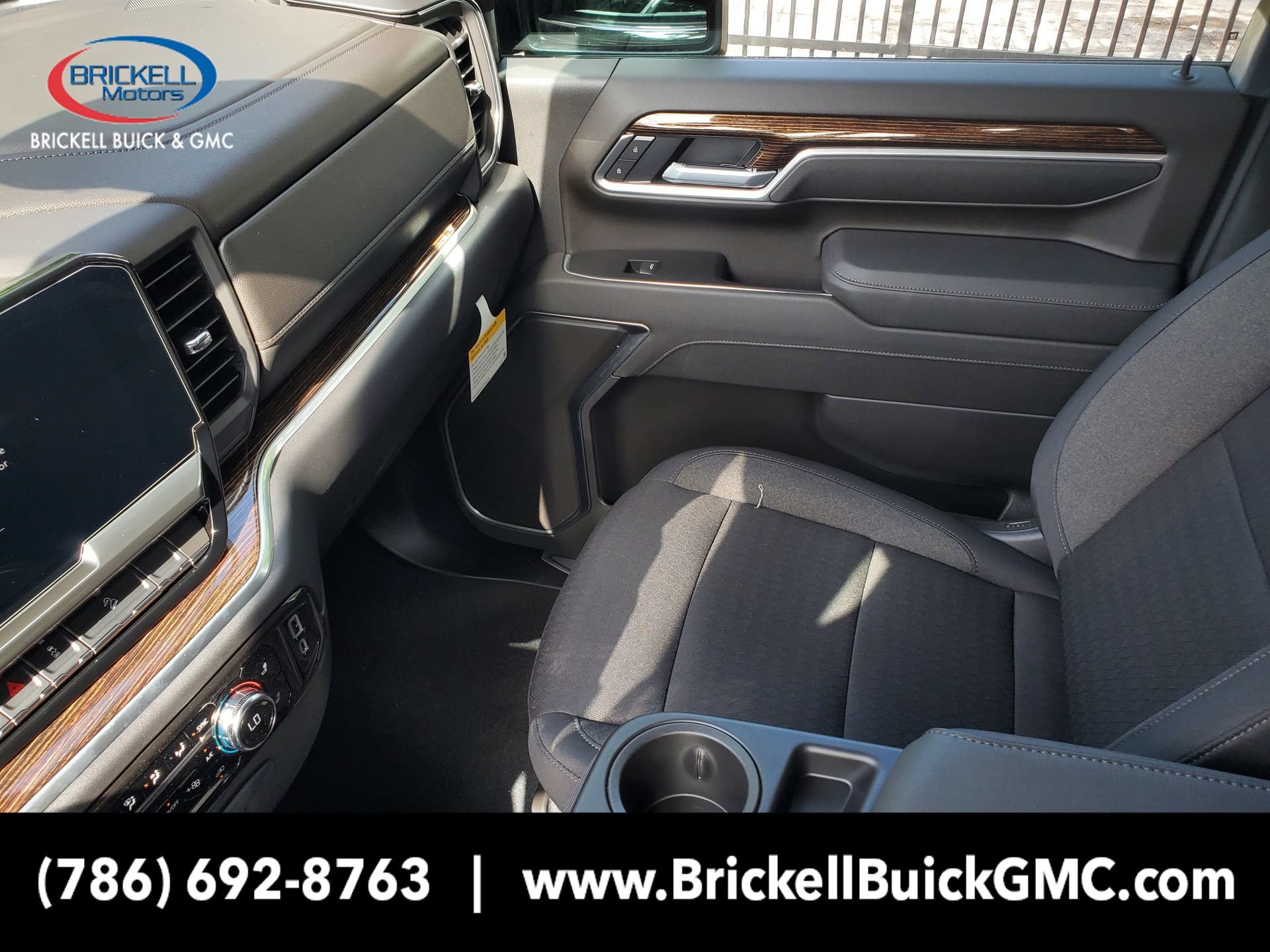 New 2026 GMC Sierra 2500 SLE w/ Max Trailering Package AWD/4WD image 26