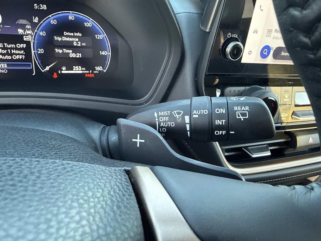 Used 2024 Toyota Grand Highlander AWD Hybrid image 40