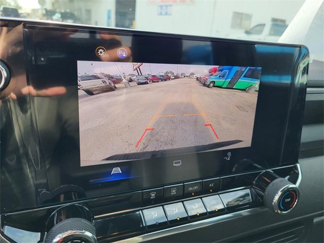 Used 2025 Chevrolet Colorado W/T image 8