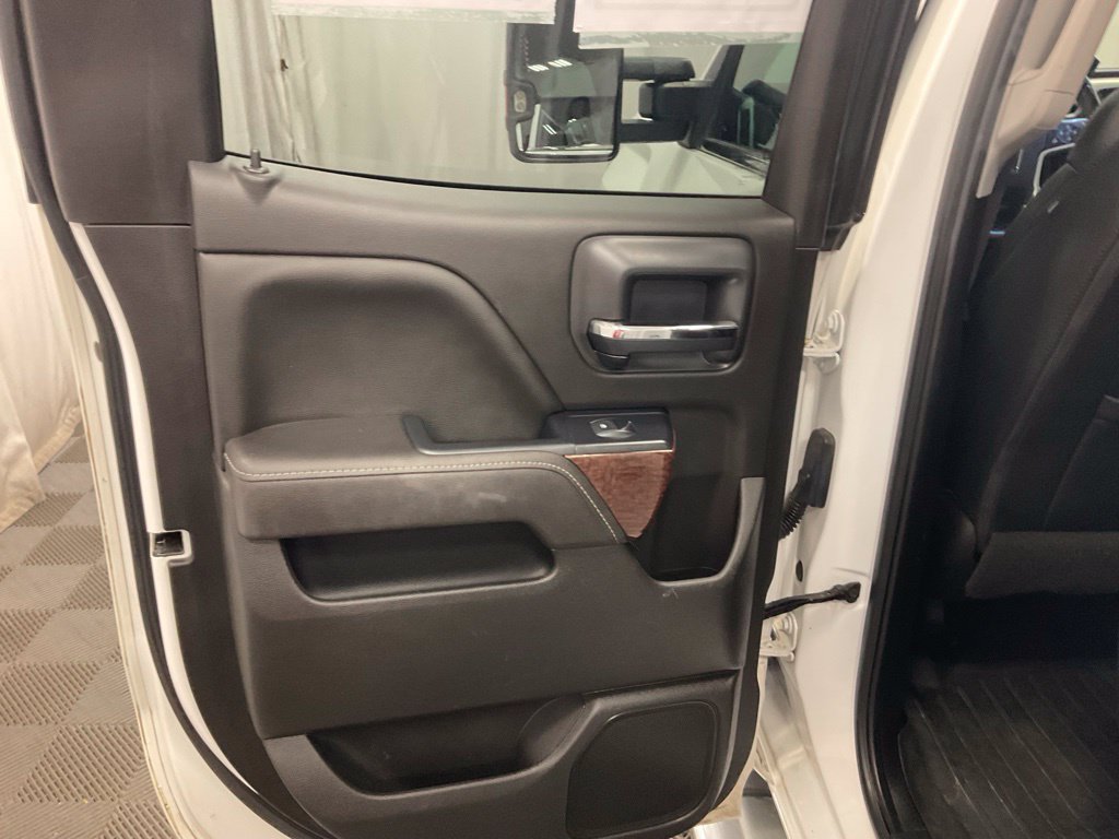 Used 2017 GMC Sierra 1500 SLT w/ SLT Premium Package AWD/4WD image 32