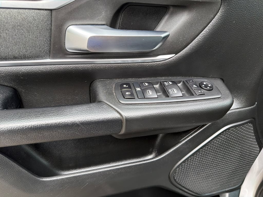 Used 2020 RAM 1500 Big Horn AWD/4WD image 18