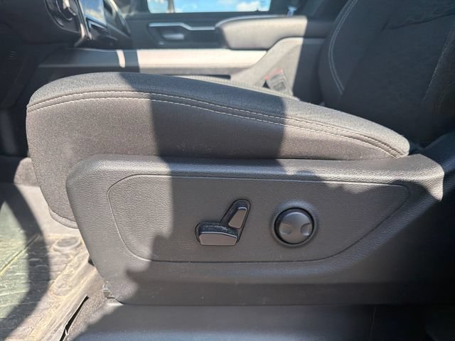 Used 2025 RAM 1500 Big Horn AWD/4WD image 11