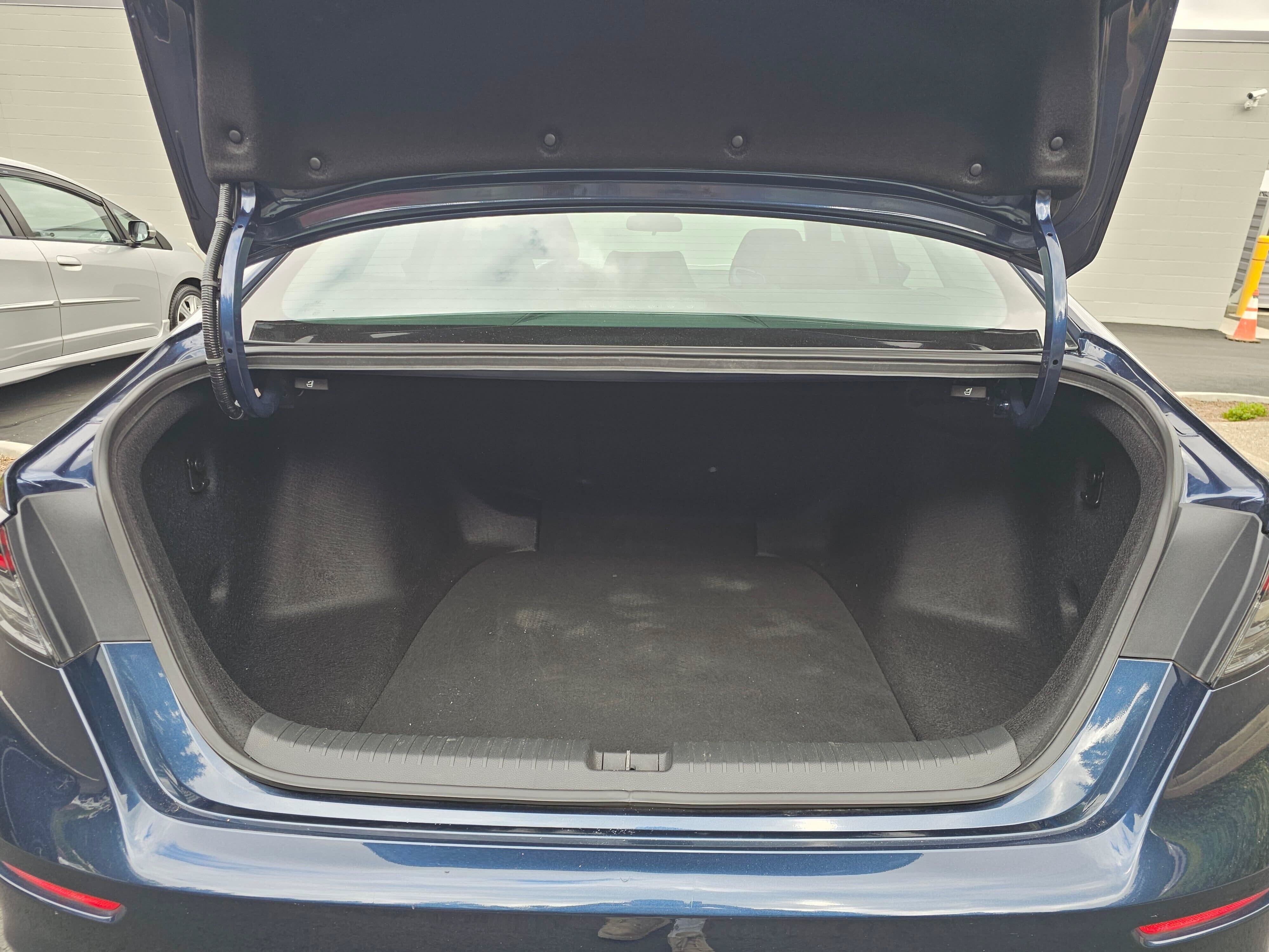 Used 2023 Honda Accord EX image 18