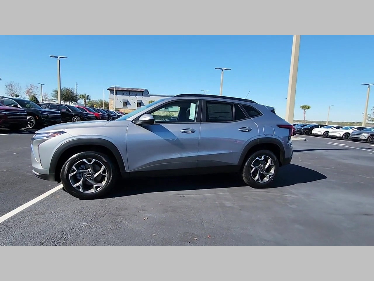 New 2026 Chevrolet Trax LT w/ Driver Confidence Package image 18