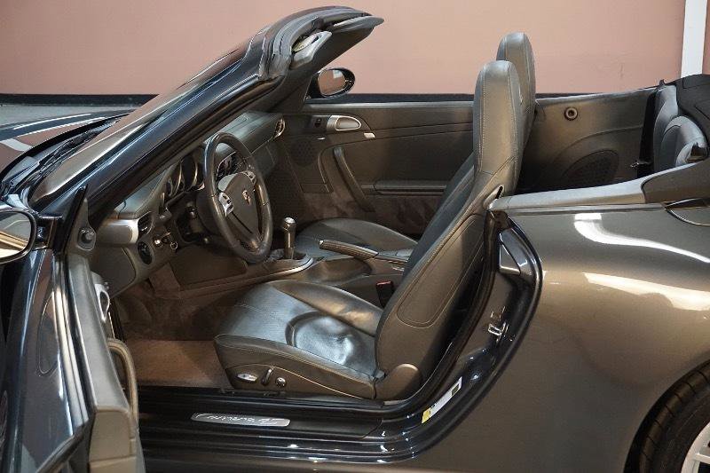 Used 2007 Porsche 911 Cabriolet image 64