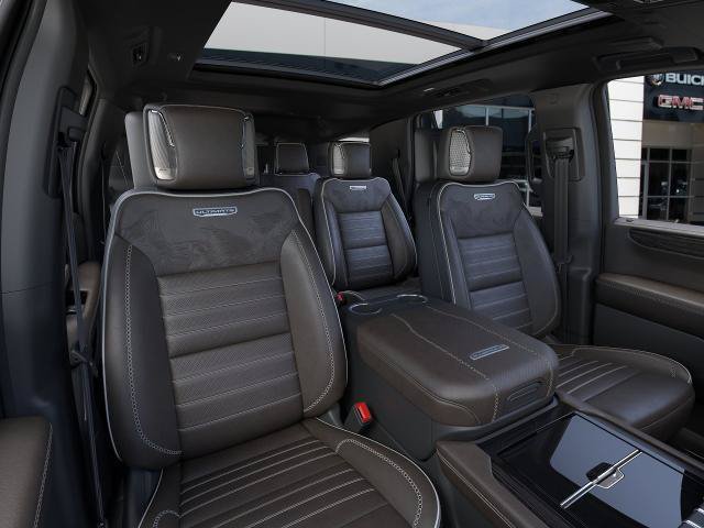 New 2026 GMC Yukon Denali Ultimate AWD/4WD image 16
