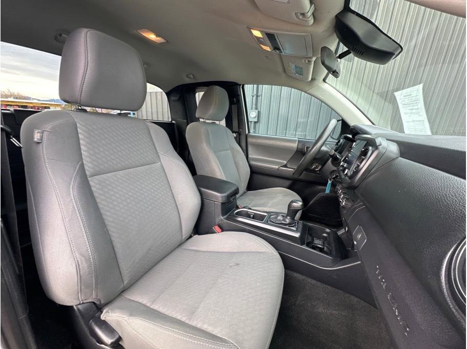 Used 2021 Toyota Tacoma SR image 4