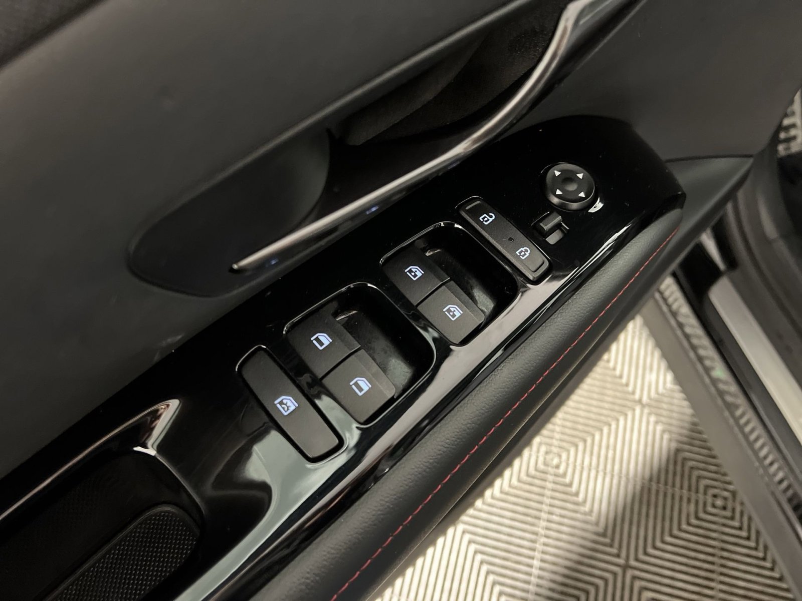 Used 2023 Hyundai Tucson N Line w/ Cargo Package image 15