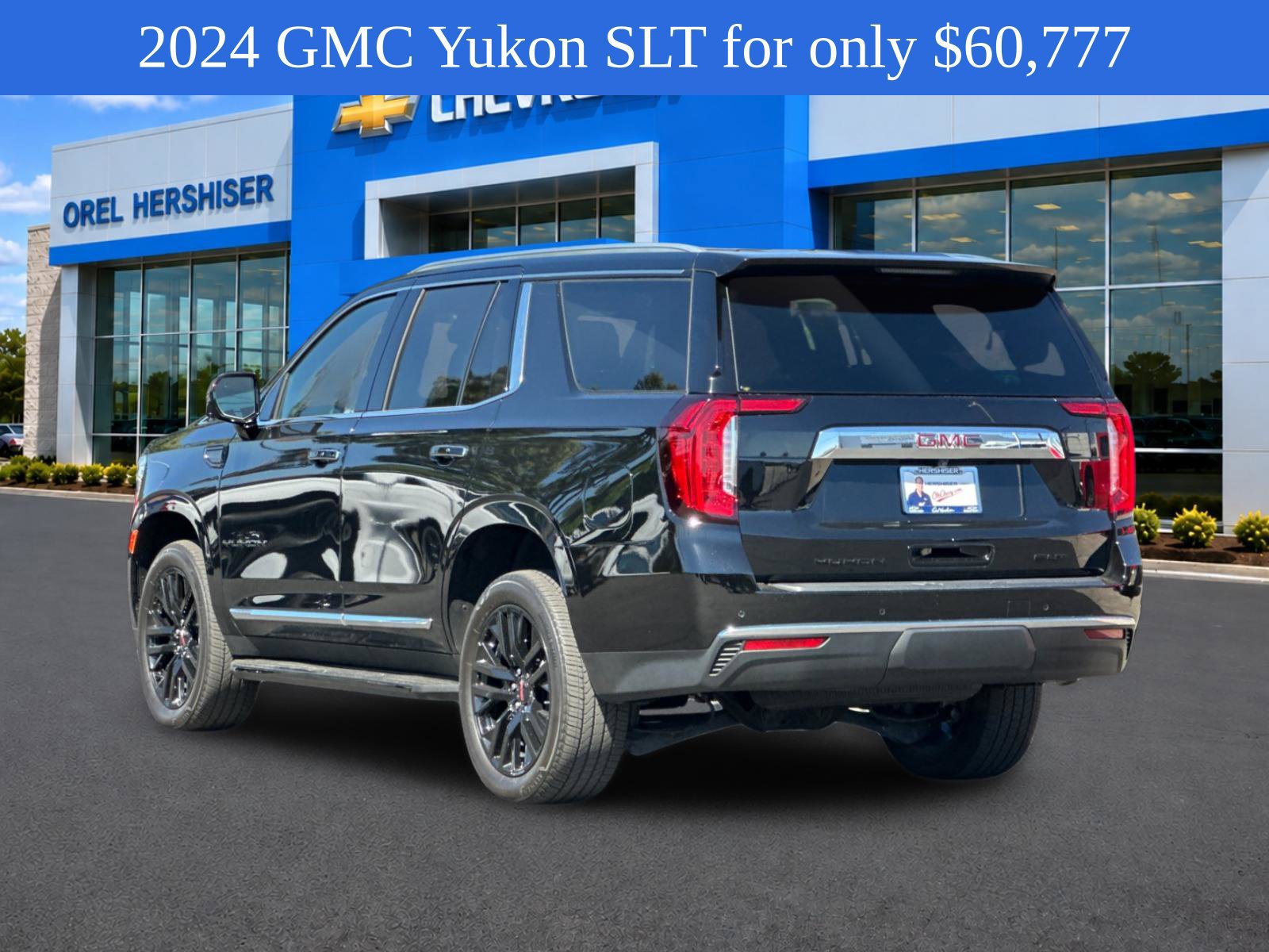 Used 2024 GMC Yukon SLT w/ SLT Premium Package AWD/4WD image 7