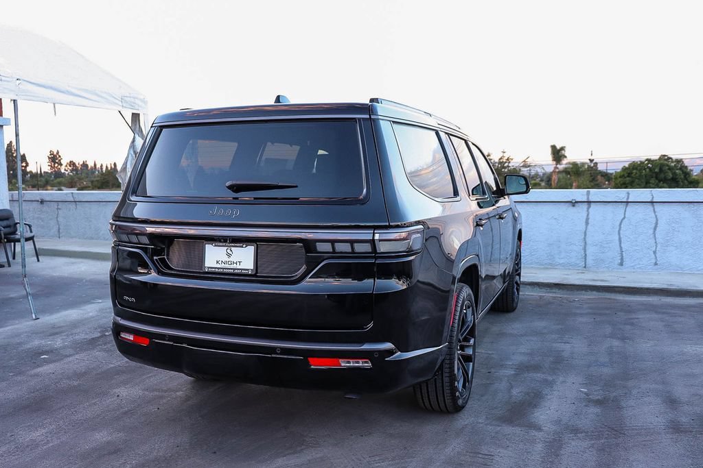 New 2026 Jeep Grand Wagoneer Summit AWD/4WD image 9