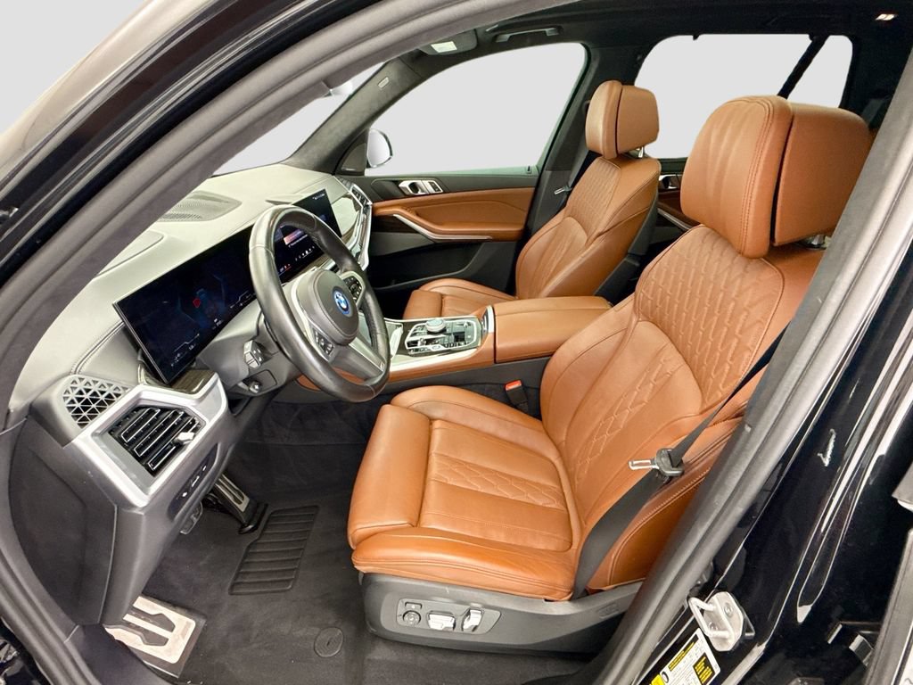 Used 2024 BMW X5 xDrive50e w/ Executive Package AWD/4WD image 18