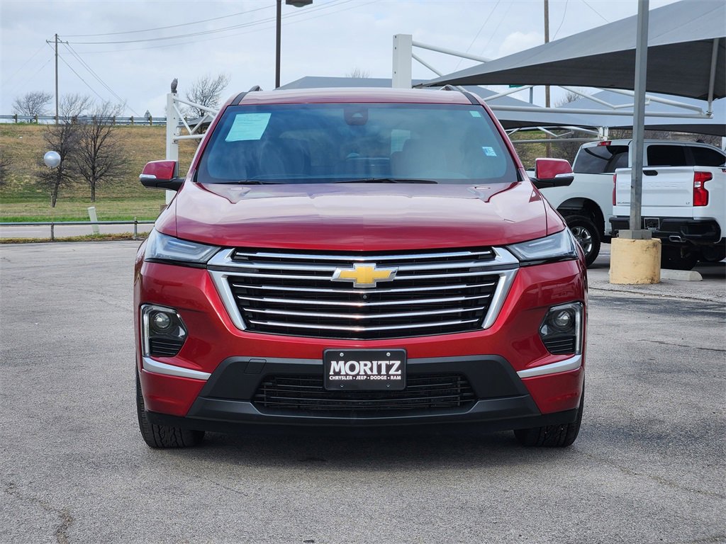 Used 2023 Chevrolet Traverse Premier image 2