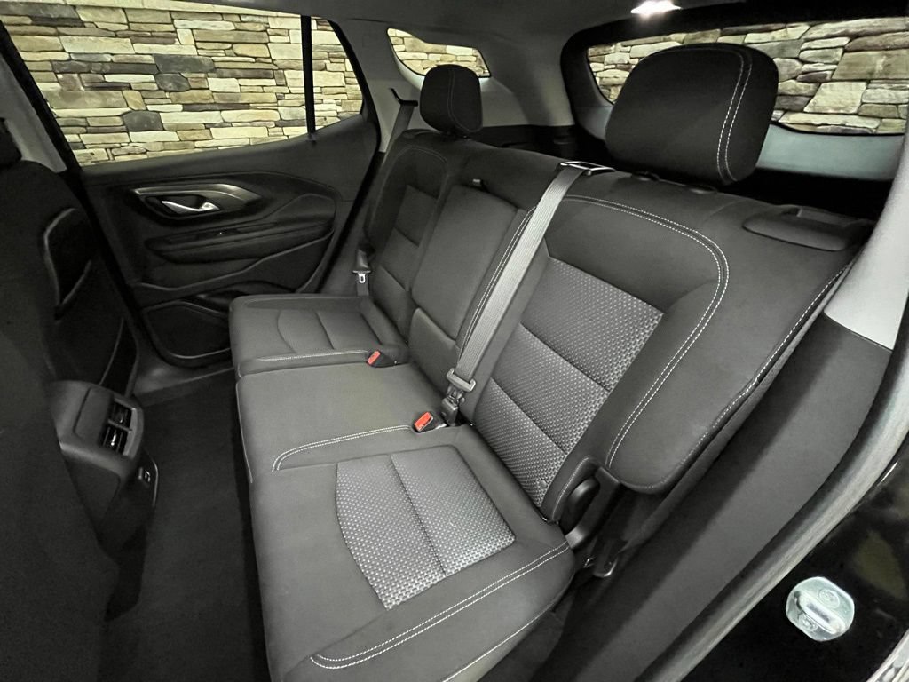 Used 2023 GMC Terrain SLE w/ Driver Convenience Package AWD/4WD image 33