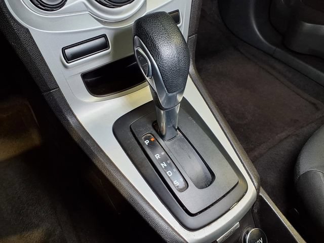 Used 2015 Ford Fiesta SE FWD image 9