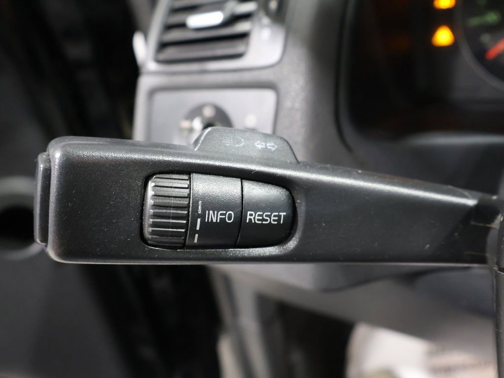 Used 2008 Volvo S40 T5 image 32