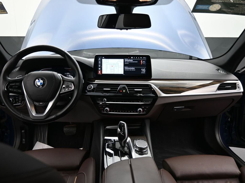 Certified 2022 BMW 540i 540i w/ Premium Package image 39