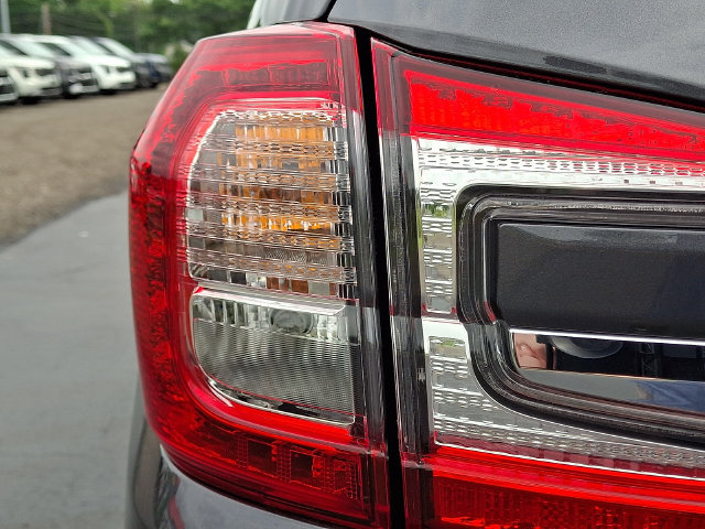 Used 2023 Subaru Ascent Limited AWD/4WD image 10