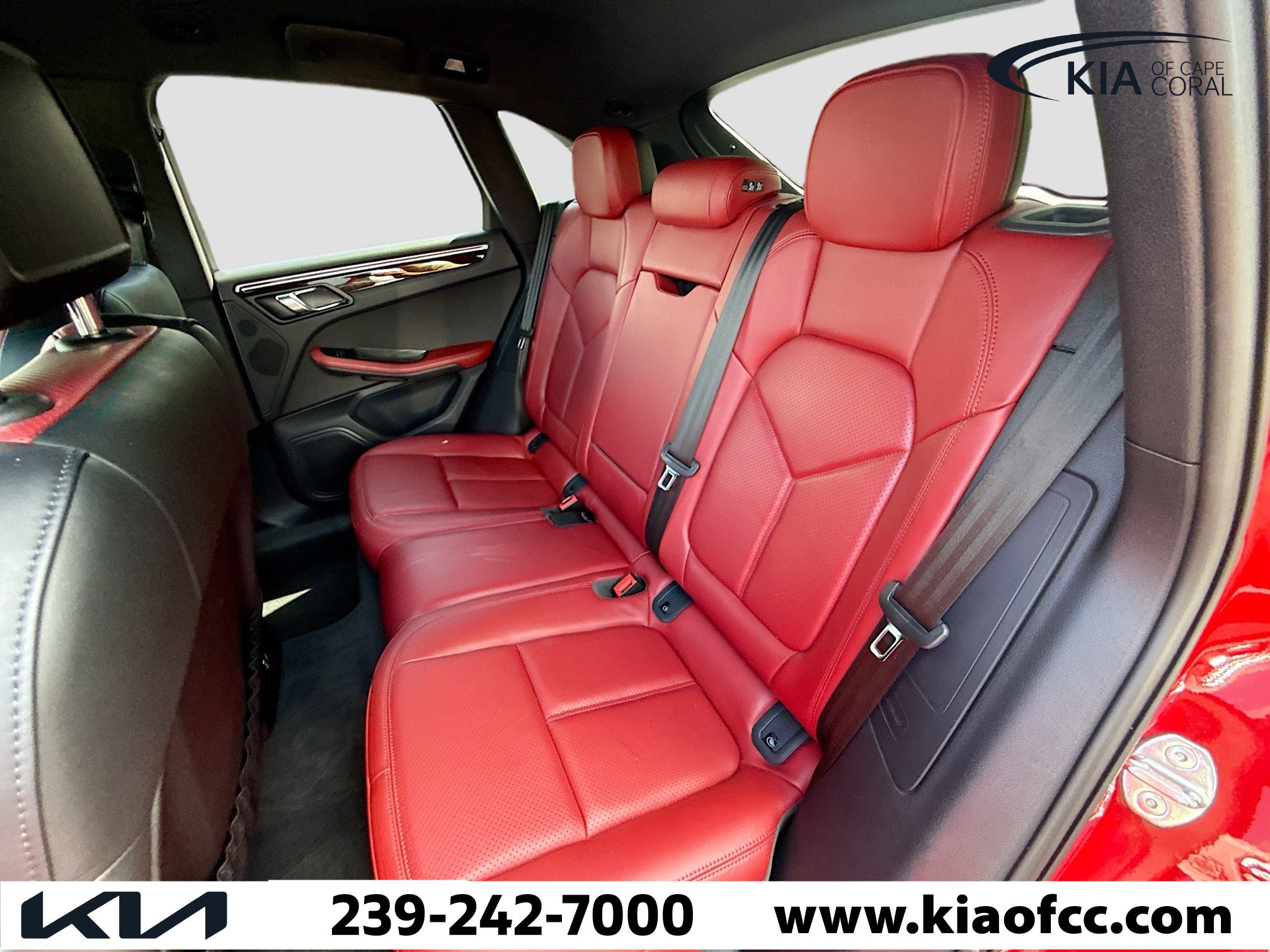 Used 2023 Porsche Macan S image 21