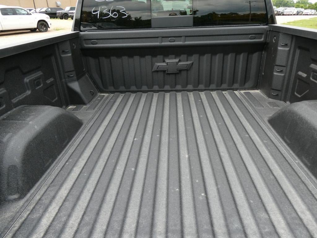 New 2026 Chevrolet Silverado 1500 LTZ w/ LTZ Premium Package AWD/4WD image 8