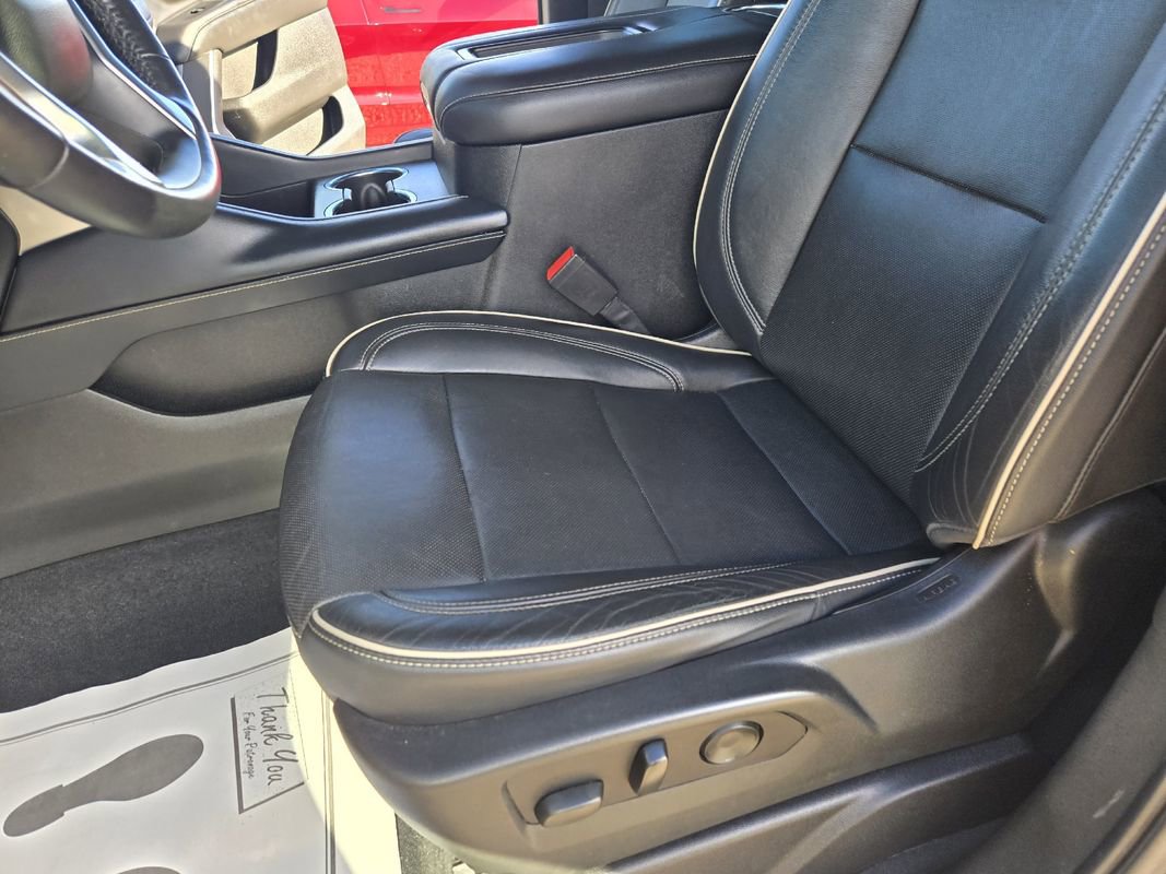 Used 2021 Chevrolet Tahoe Premier w/ Premium Package image 29