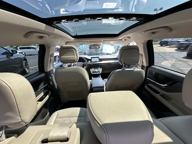 Used 2021 Lincoln Corsair Reserve w/ Equipment Group 201A AWD/4WD image 17
