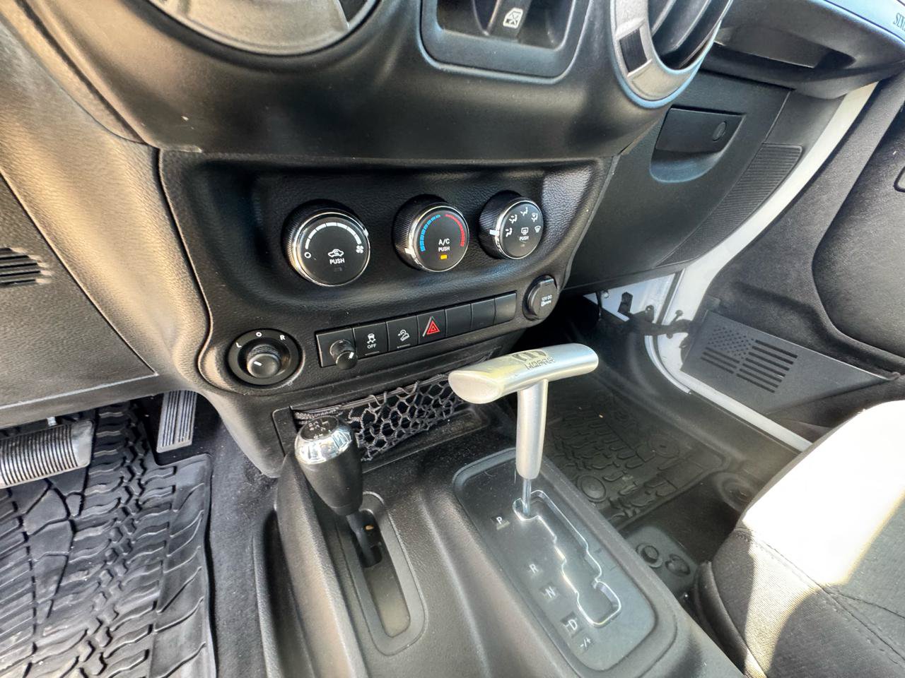 Used 2015 Jeep Wrangler Unlimited Sport w/ Quick Order Package 24S AWD/4WD image 30