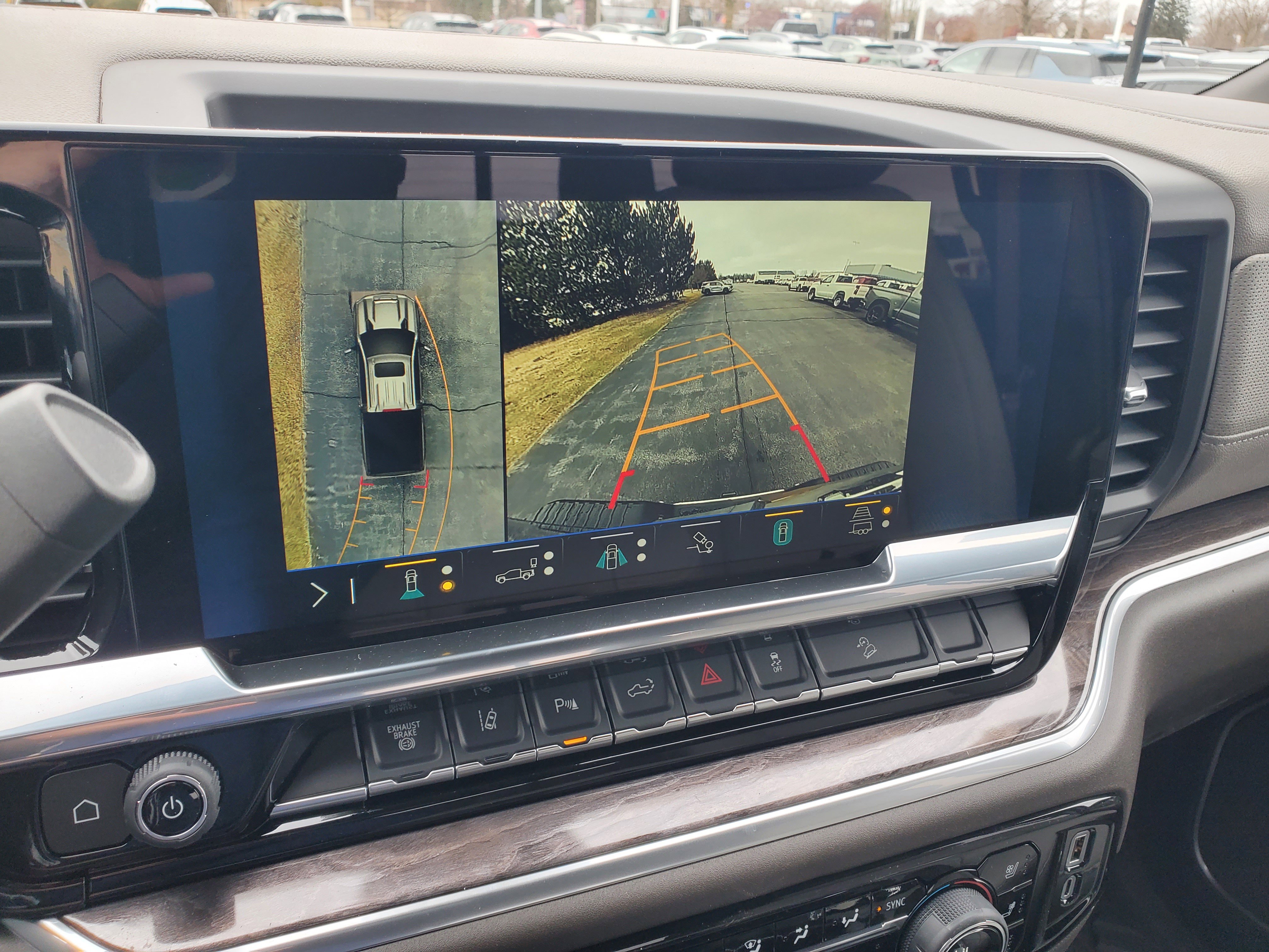 New 2026 Chevrolet Silverado 3500 LTZ w/ LTZ Premium Package image 22