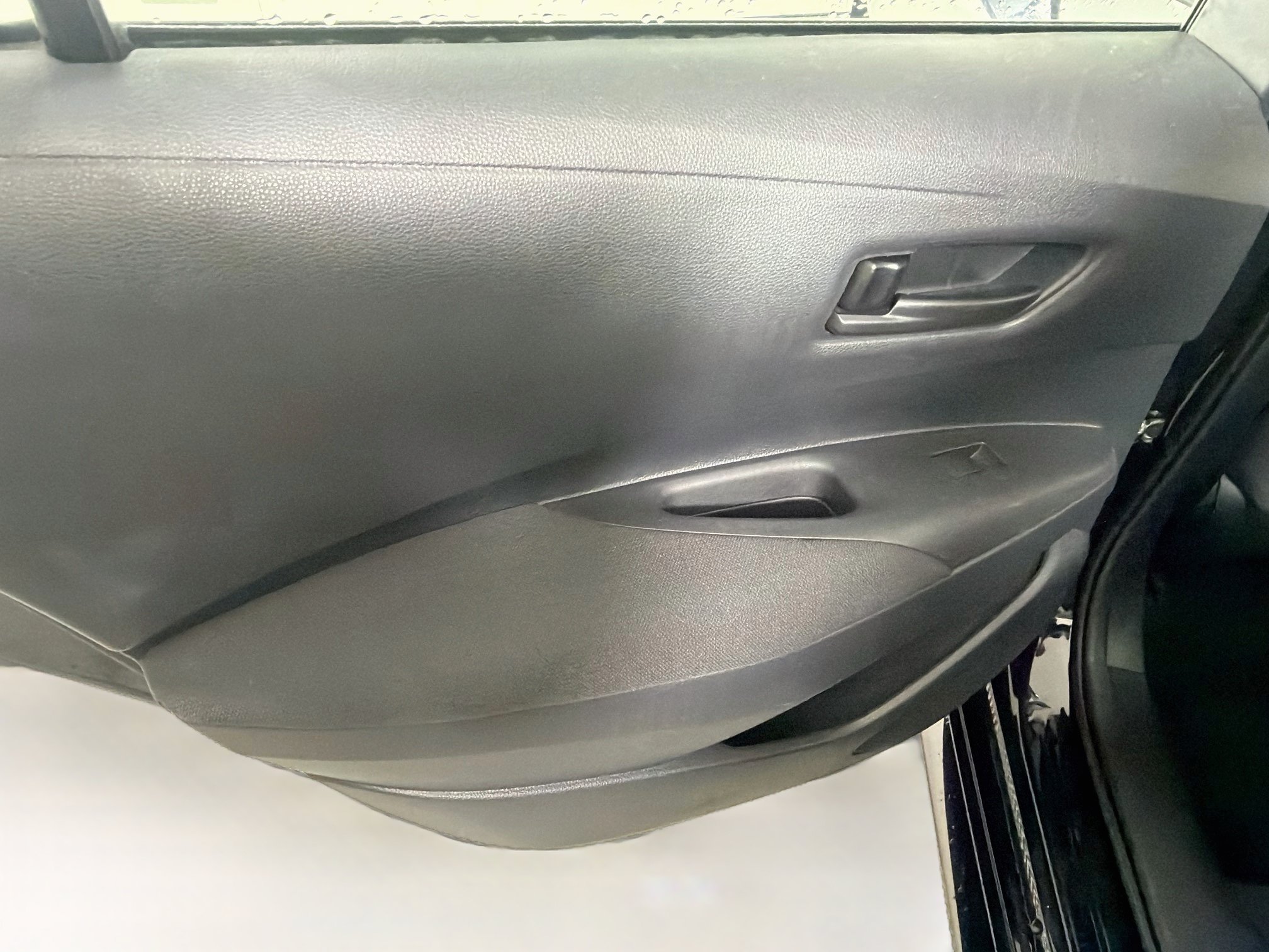 Used 2025 Toyota Corolla LE FWD image 24