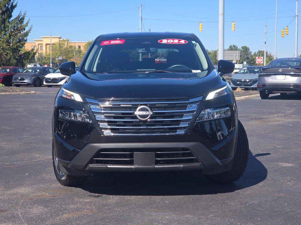 Certified 2024 Nissan Rogue SV AWD/4WD image 18