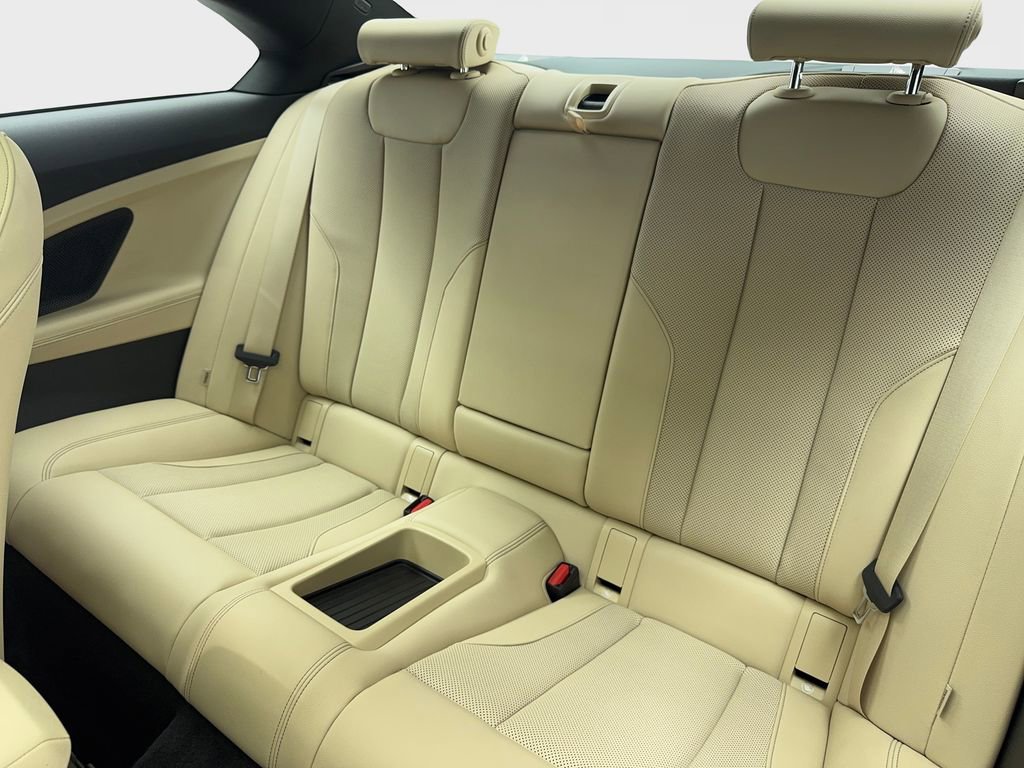 Used 2025 BMW 230i xDrive Coupe image 38