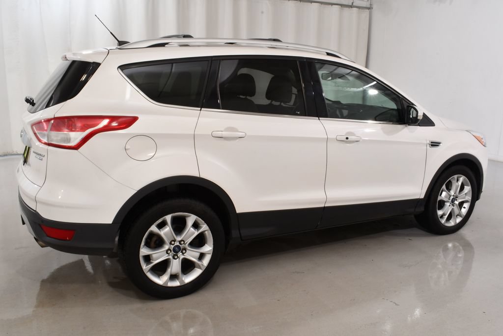 Used 2016 Ford Escape Titanium w/ Equipment Group 301A AWD/4WD image 11