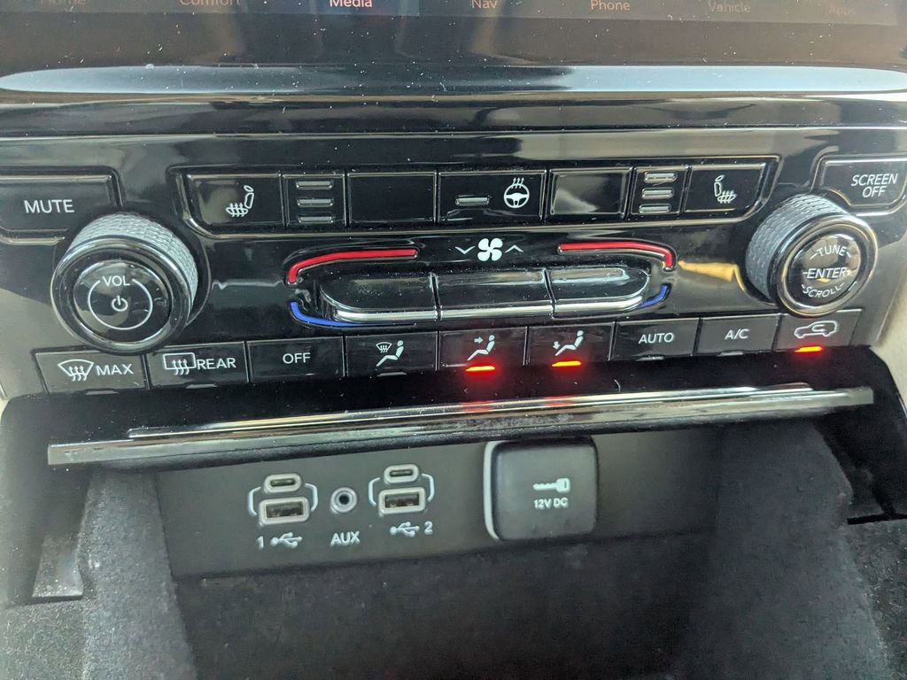 Used 2022 Jeep Grand Cherokee L Limited image 23