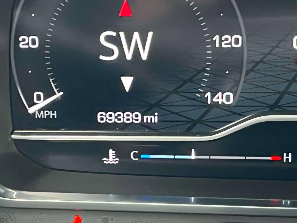 Used 2022 GMC Yukon SLE w/ Max Trailering Package RWD image 37