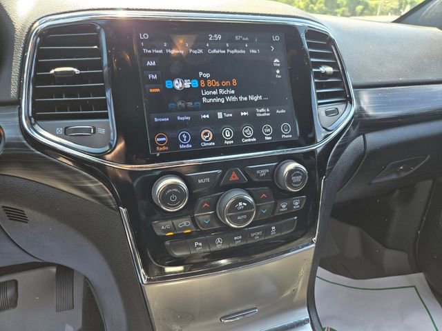 Used 2019 Jeep Grand Cherokee Altitude AWD/4WD image 22