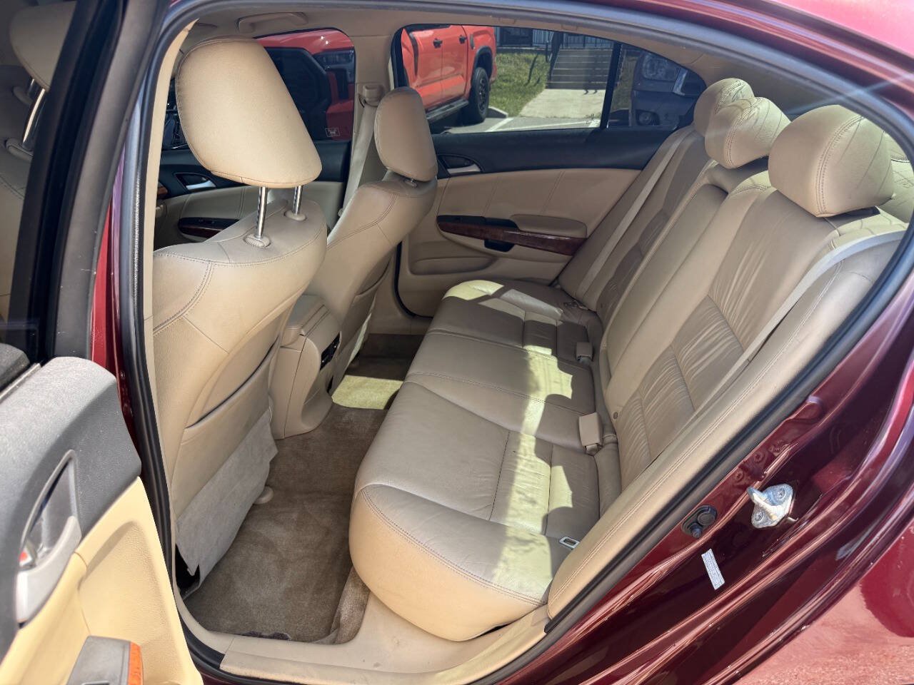Used 2012 Honda Accord EX-L image 17