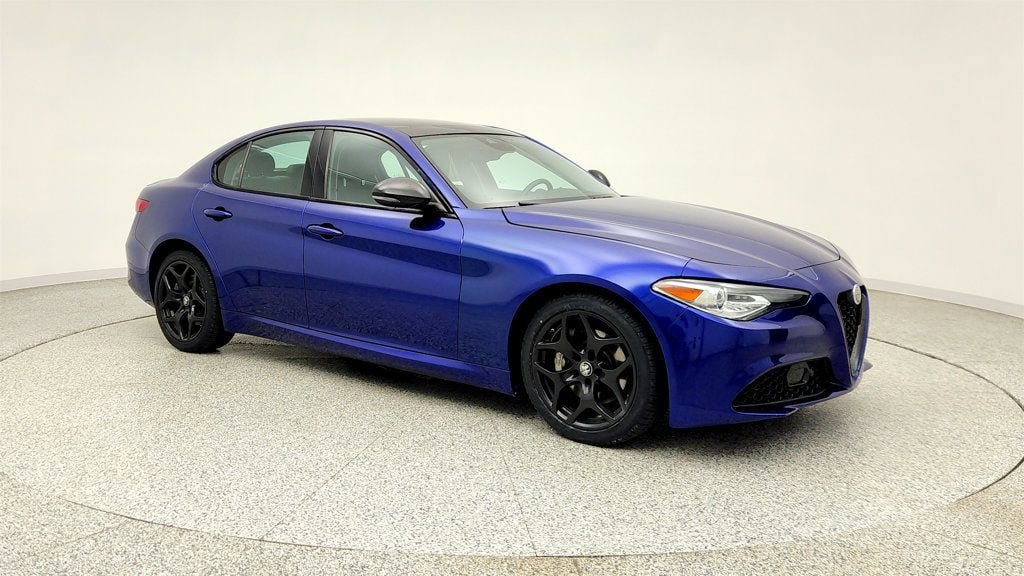 Used 2021 Alfa Romeo Giulia Sprint w/ Nero Edizione AWD/4WD image 3