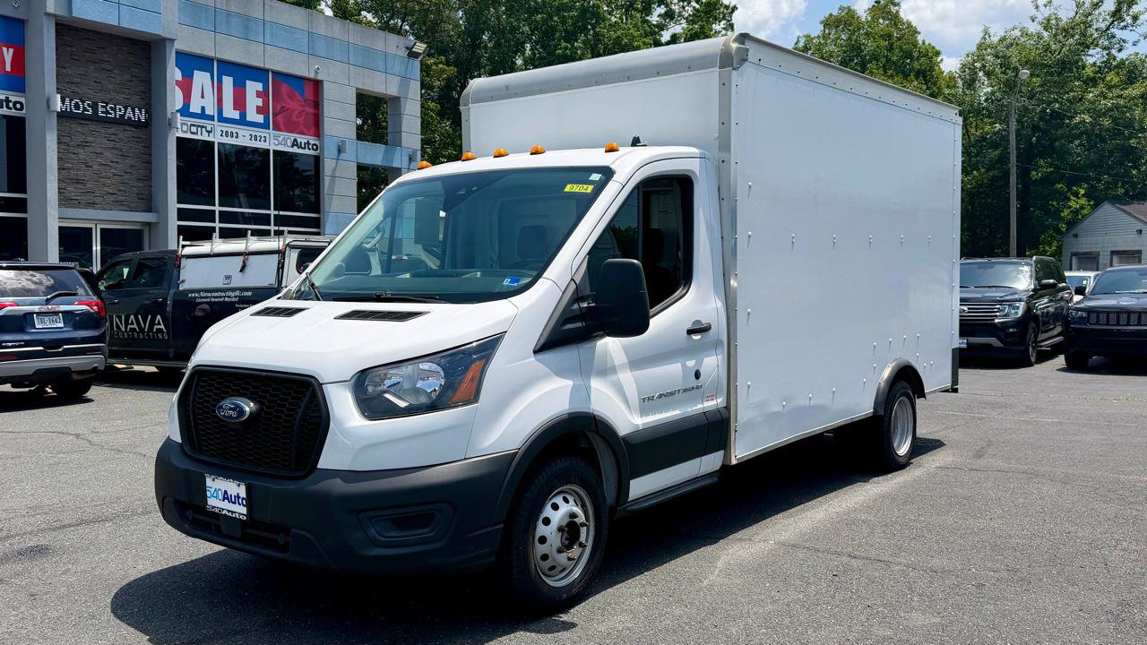 Used 2022 Ford Transit 350 DRW RWD image 2