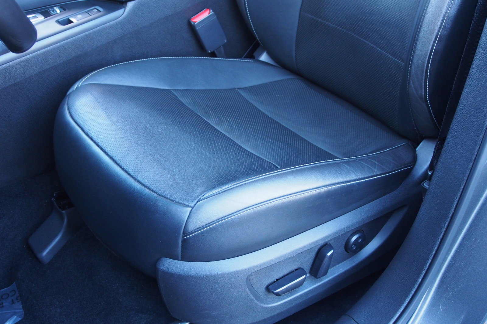 Used 2022 INFINITI QX50 Luxe image 17