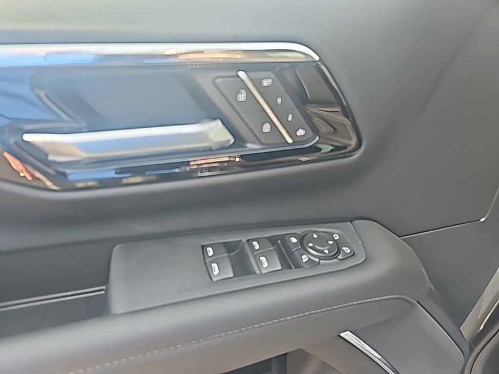 New 2026 Chevrolet Suburban LT w/ Comfort Package image 14