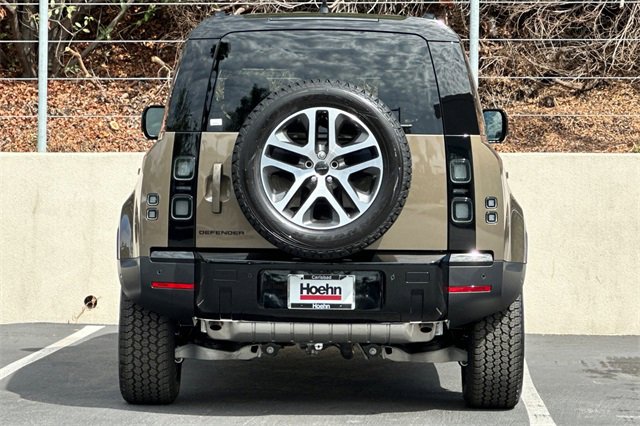 New 2026 Land Rover Defender 110 S image 4