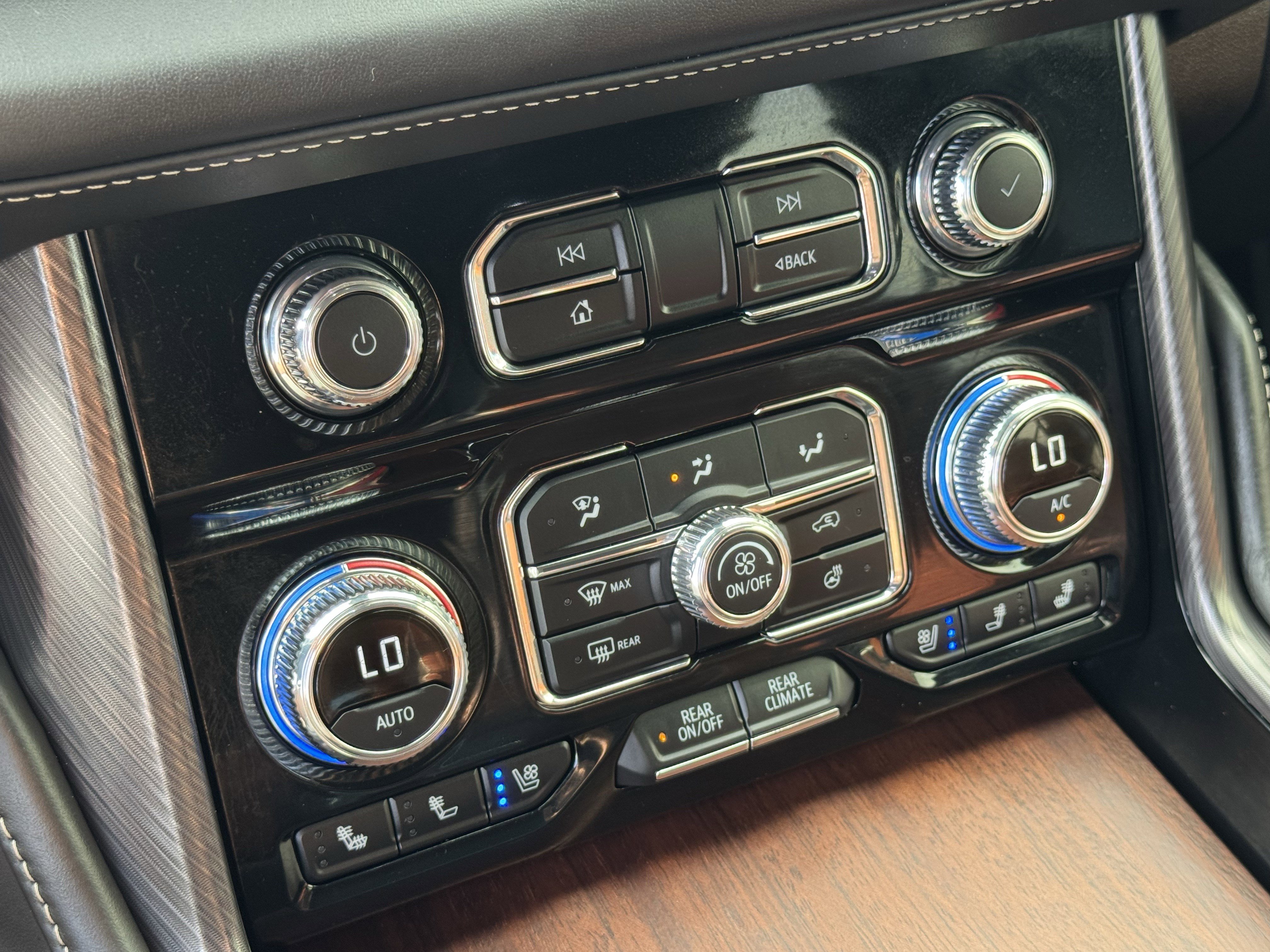 Used 2024 GMC Yukon Denali Ultimate image 20
