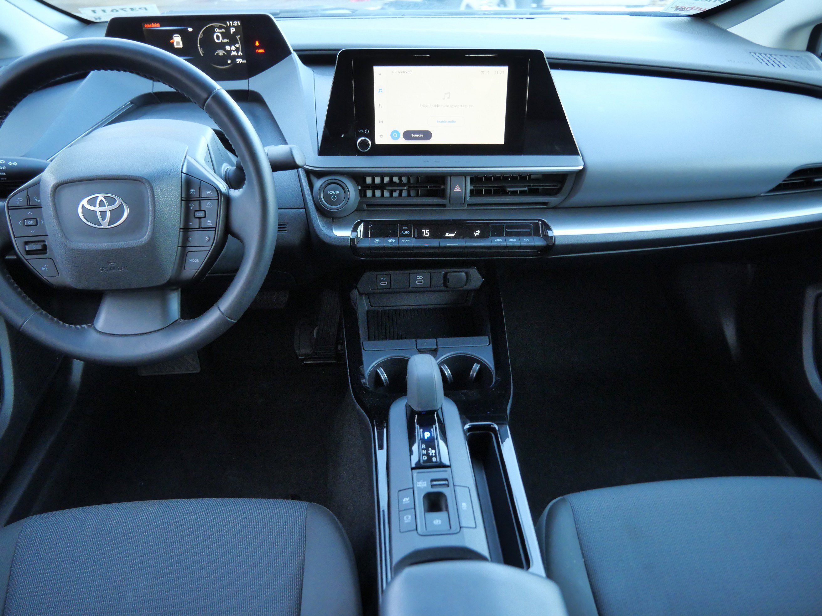 Used 2025 Toyota Prius image 11