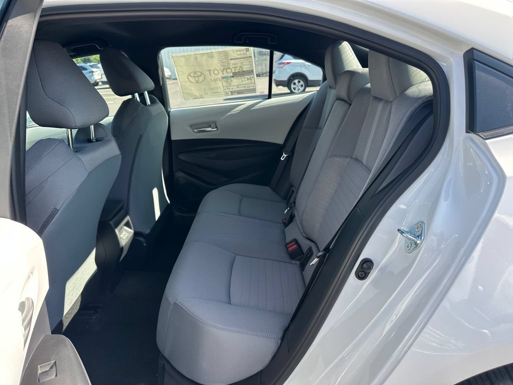 Used 2026 Toyota Corolla SE FWD image 17