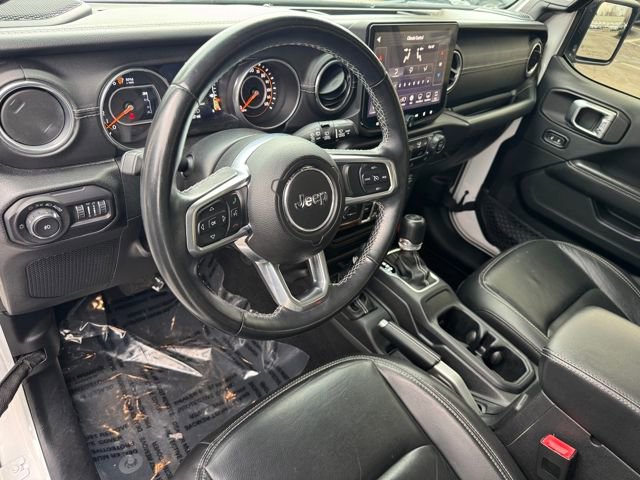 Used 2018 Jeep Wrangler Unlimited Sahara image 16