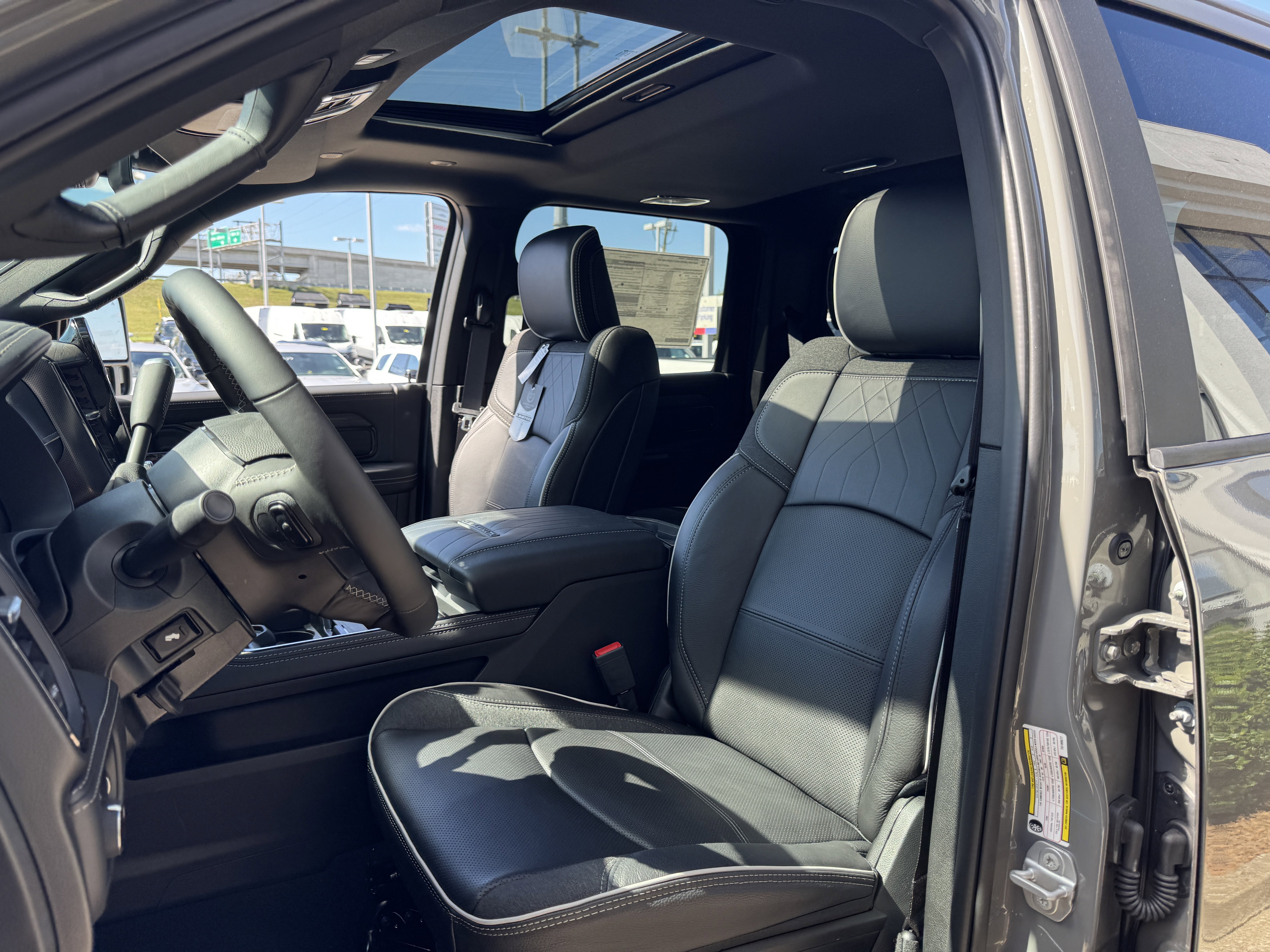 New 2026 RAM 2500 Limited image 36