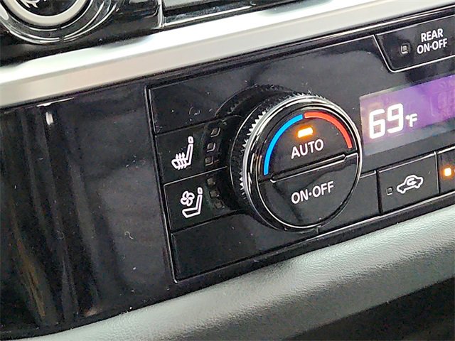 Used 2023 Nissan Pathfinder Platinum w/ Lighting Package (N93) image 35